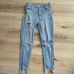 Bershka Distressed Jeans